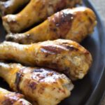 Recette: Comment fabriquer des pilons de poulet Buffalo