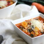 Recette: Comment faire de la soupe de légumes et de haricots blancs