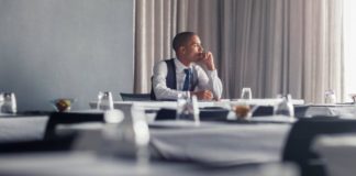 Annuler des plans ou renverser quelqu'un en bas? Voici pourquoi vous ne devriez pas vous excuser pour cela, selon Science.